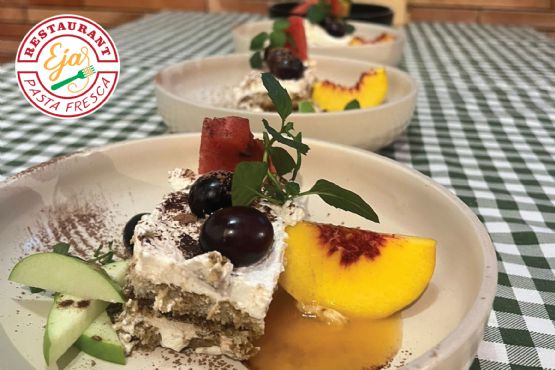 Restaurant EJA, Pastat, Ravioli me ricota spinaq, Karkalec kërpudhë tartuf, Krem djathi sherebel, Domate e freskët teumez